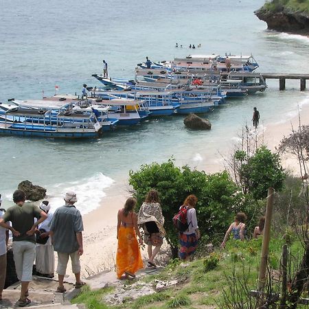 Batu Ampar Menjangan Hotel Banyuwedang Ngoại thất bức ảnh